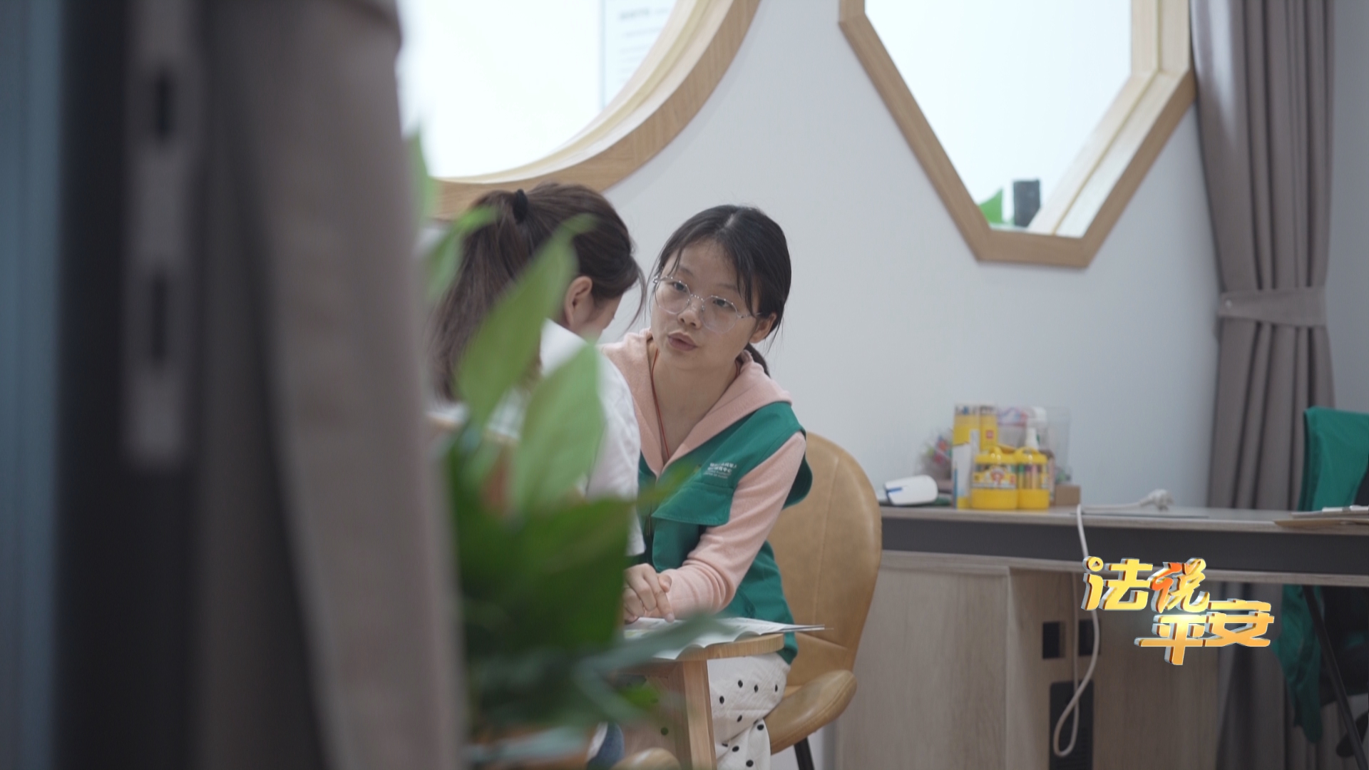 单亲未成年监护人犯法归谁管,未成年犯罪家长要负民事责任吗