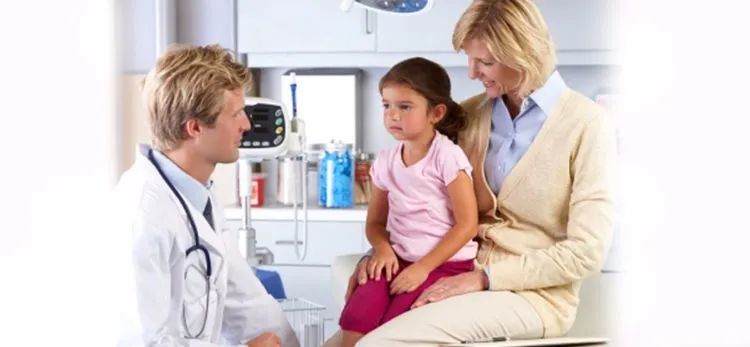 膝盖前面肿了一个包,孩子膝盖上长了一个疙瘩