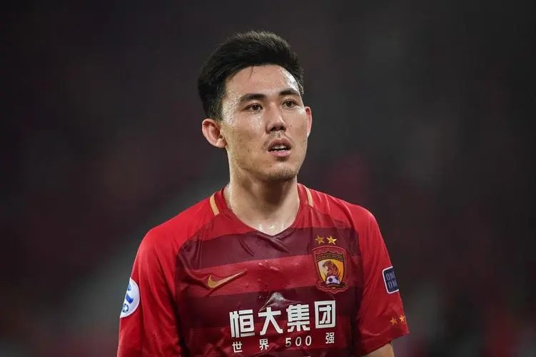 恭喜恒大两大功勋国脚回归助阵,恭喜广东宏远3名旧将获cba顶薪