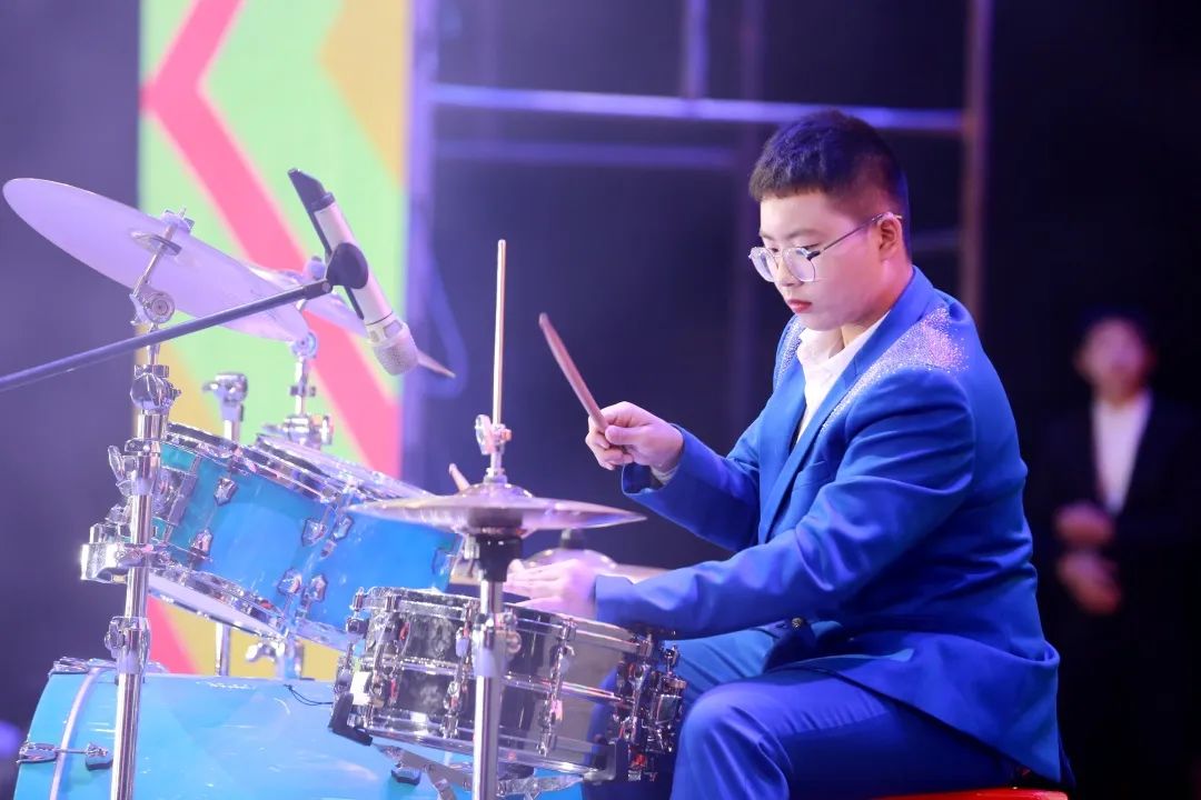 八斗扬帆，为梦起航