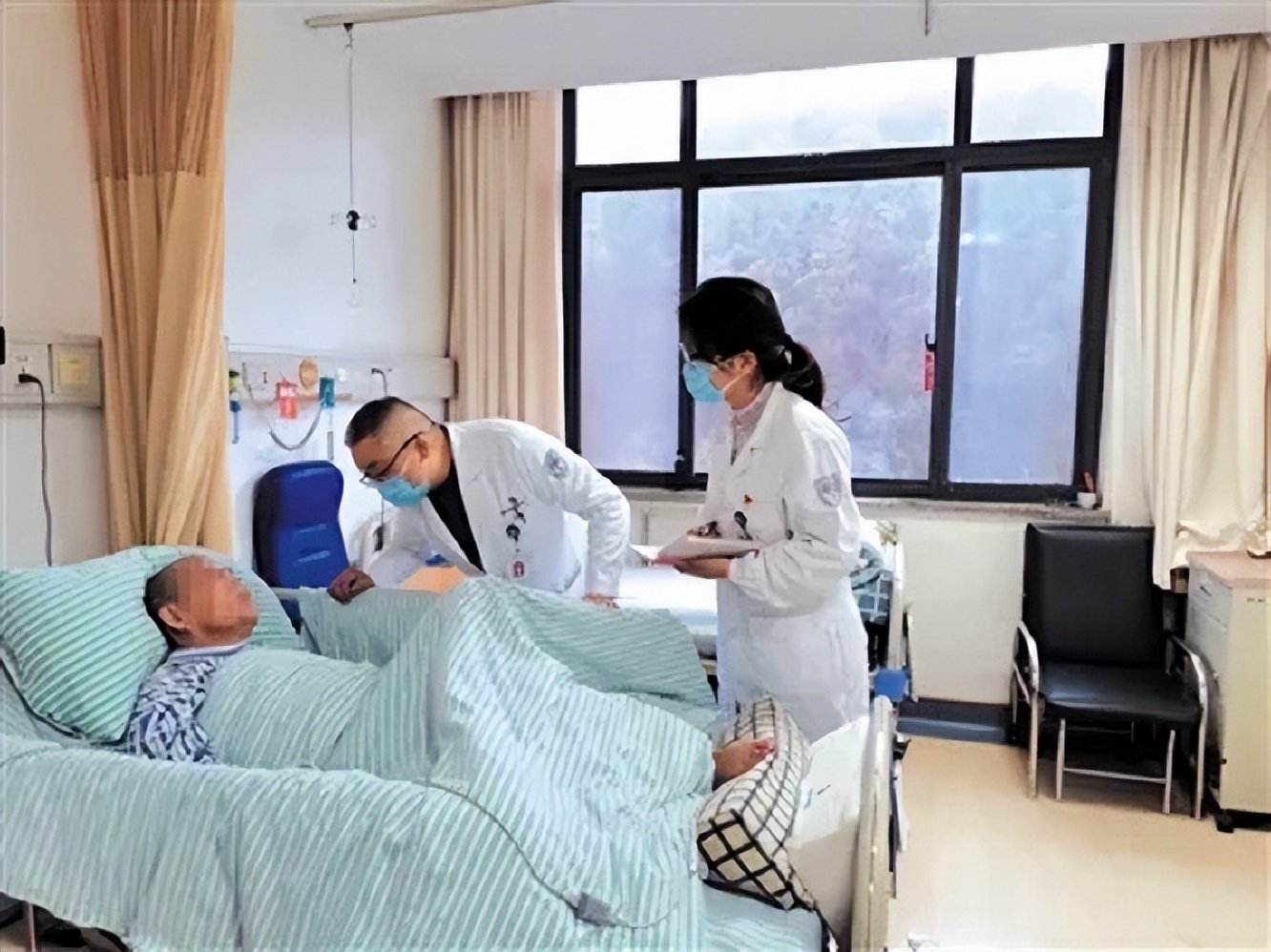 80岁老人肝癌晚期不吃不喝,80多岁老人得肝癌不做手术活多久