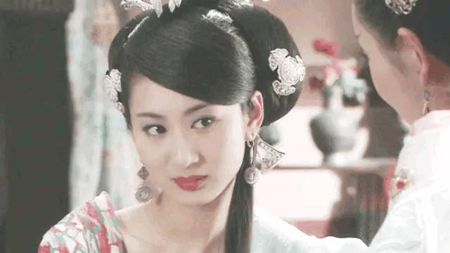 笑话，内娱什么时候敢捧她？