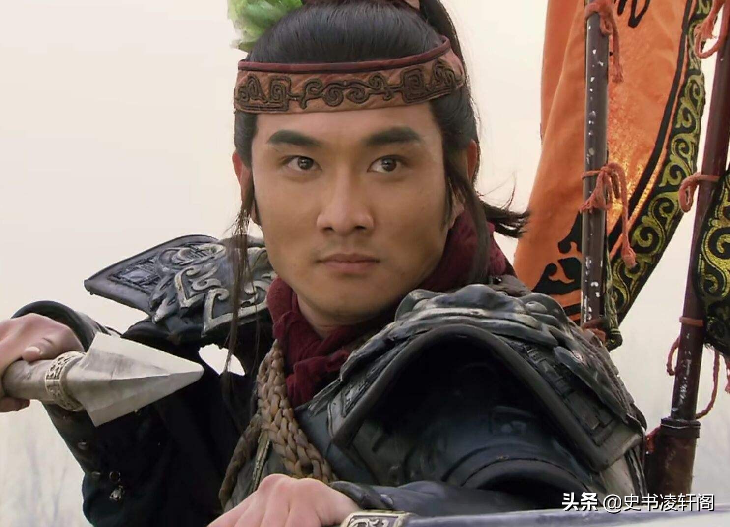 为什么关胜比林冲还排名靠前,林冲对战关胜林冲