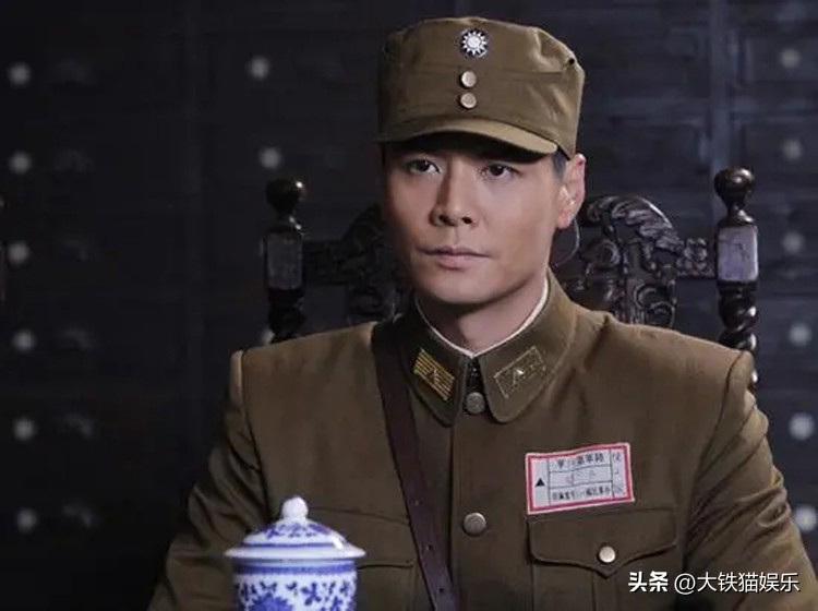 《雪豹》12年后男主凉了,女主退圈当霸总,“关系户”逆袭成顶流