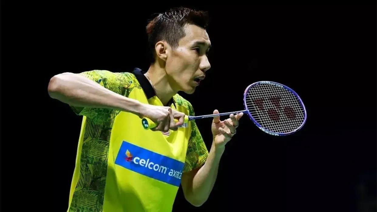 羽毛球单打比赛规则文案,羽毛球单打发球规则