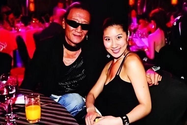 谢贤风流情史：38岁娶台湾第一玉女，43岁娶港姐冠军，69岁爷孙恋