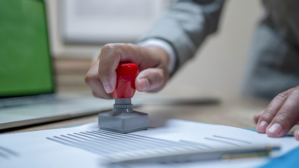 现在开零食店还能挣钱吗,开一家零食店需要多少钱开店步骤