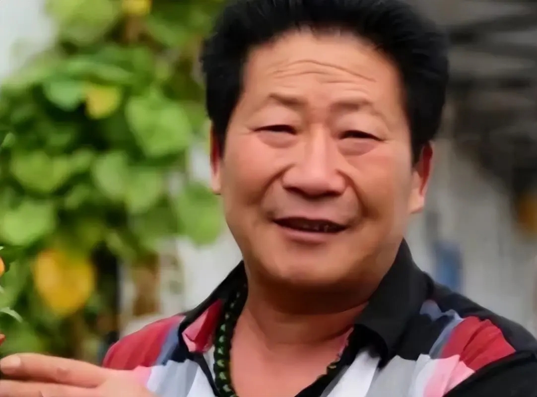 中国辣王李永志挑战最辣辣椒,辣王李永志每天5斤辣椒配白酒