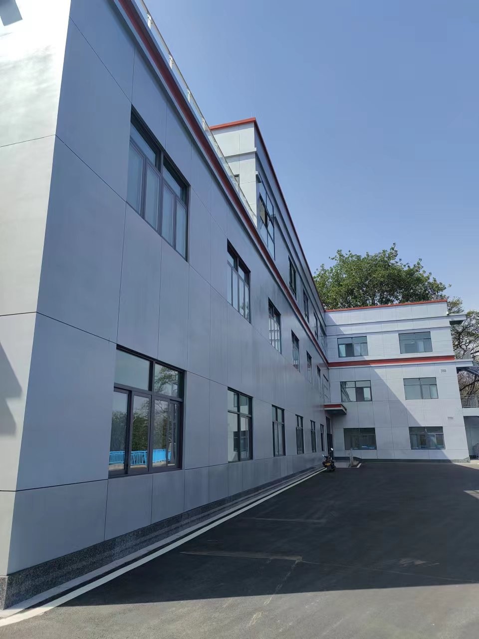 攀枝花荣鑫油漆有限责任公司,攀枝花牌水性漆的质量好不好