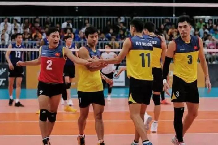 越南教练评价李盈莹,中国男排对李盈莹的评价