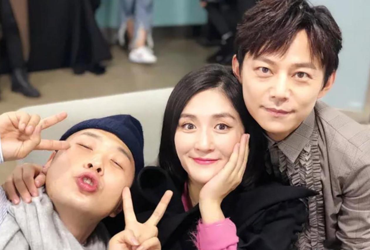 盘点娱乐圈那些“抠门精”，聚餐不买单，送“假名牌”，个个离谱