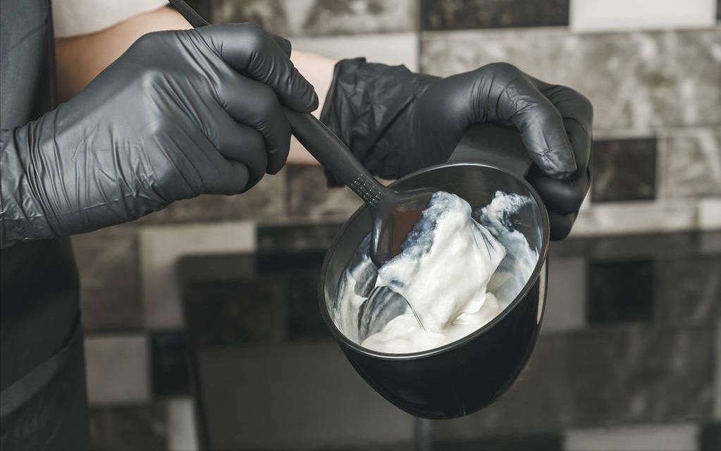 脱发染发对头发危害大吗,染发的危害脱发概率