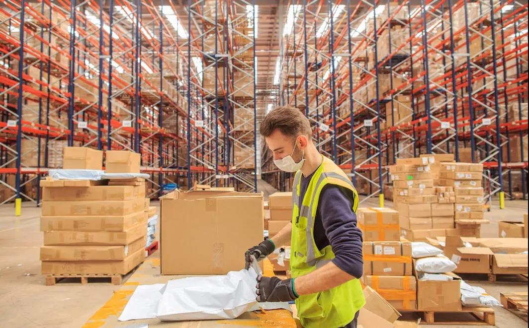 国际物流出口货物报关手续,集运国际物流怎么出口报关