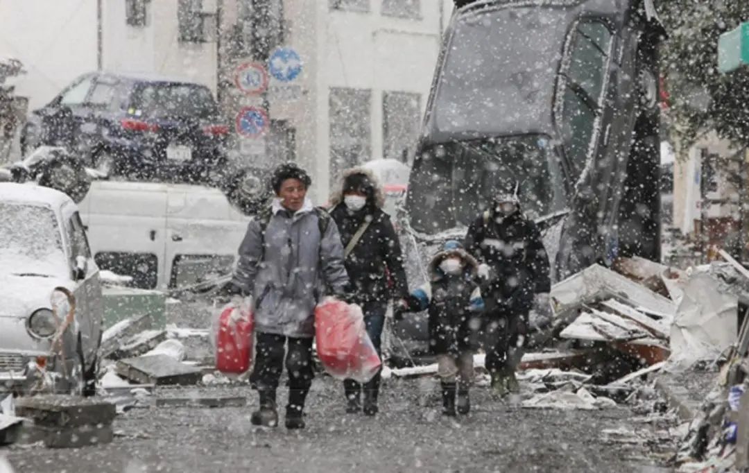 日本311大地震中文纪录片,日本3.11大地震真实影像