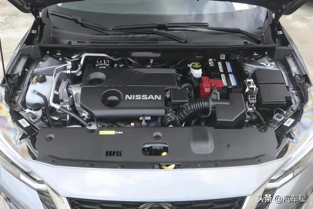 丰田雷凌对比日产轩逸,雷凌1.2t和14代轩逸经典哪个值得买