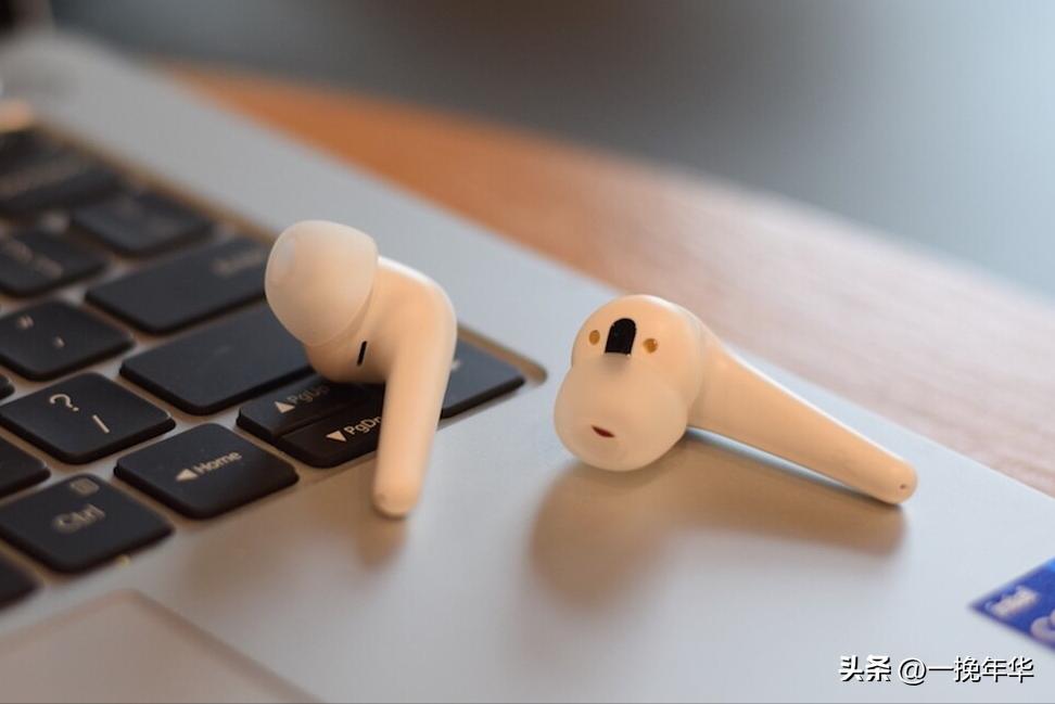 低价也有好音质推荐几款蓝牙耳机,音质顶级的三款蓝牙耳机一千块