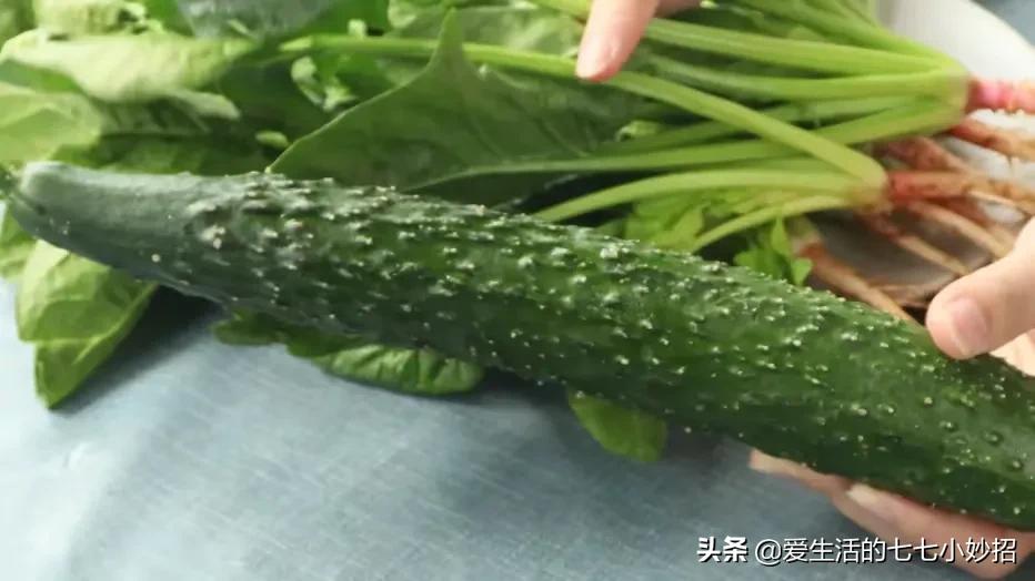 爱吃菠菜的好处,吃菠菜不能和什么同吃