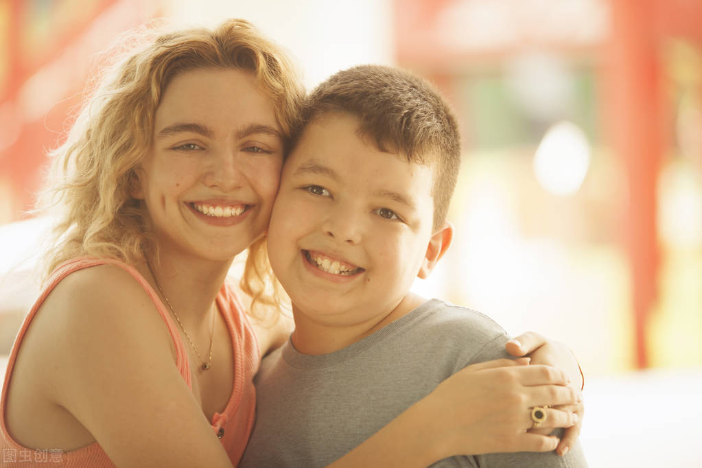 精神分裂症姐弟,精神分裂症女孩记录