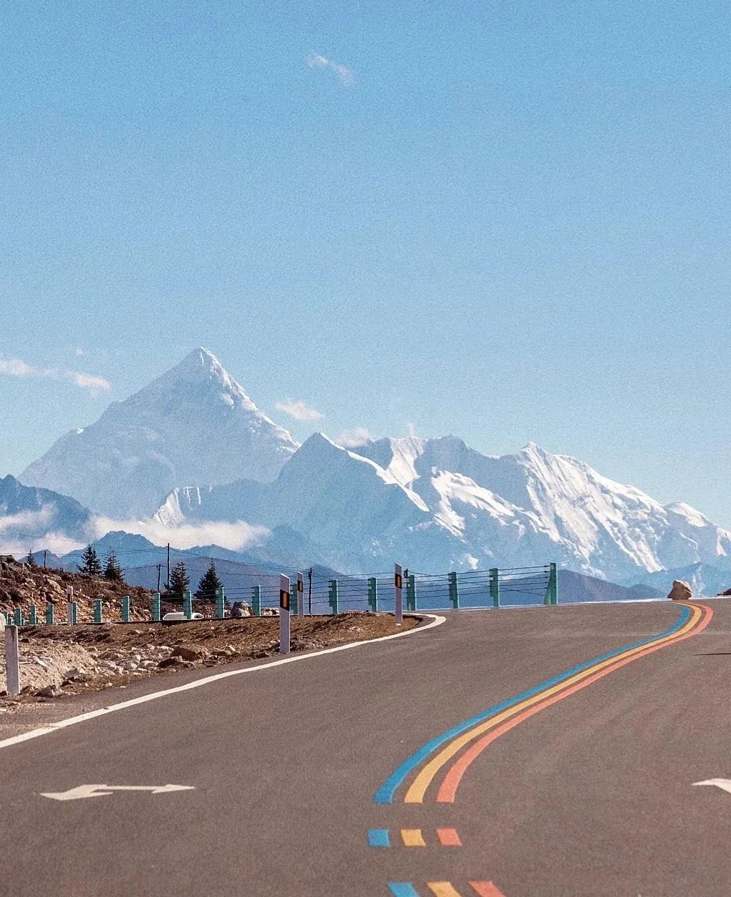 甘孜文旅局长化身侠客火出圈,火出圈啦