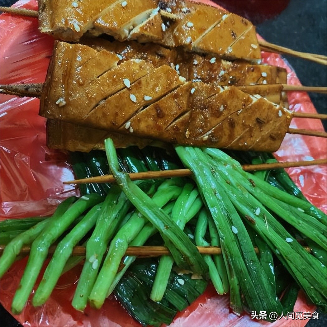 3个重庆小伙高考后来海南玩,点了一桌子菜,结账时确认3遍不敢信