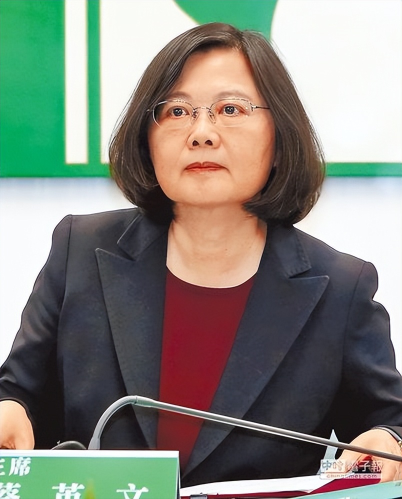 蔡英文随行人员手机被抢！危地马拉不帮助解决，蔡还要赔上笑脸！