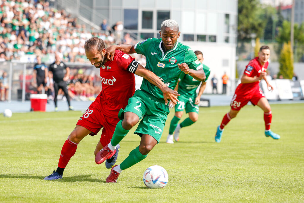 波兰联赛水平不高？四支欧战资格赛参赛队，居然只有一支晋级正赛