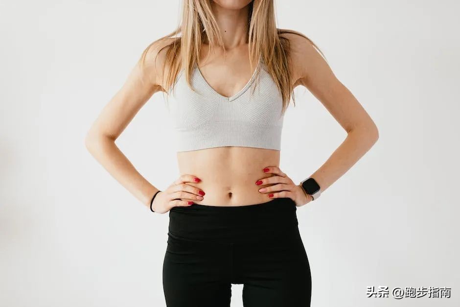 跑步收紧腹部有什么好处,跑步的时候腹部需要收紧吗