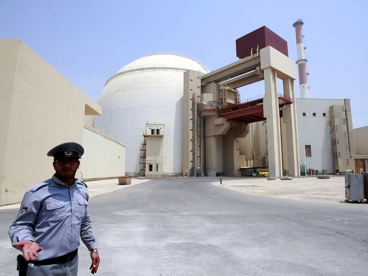 以军无人机空袭约旦河西岸,伊朗对以展开导弹打击