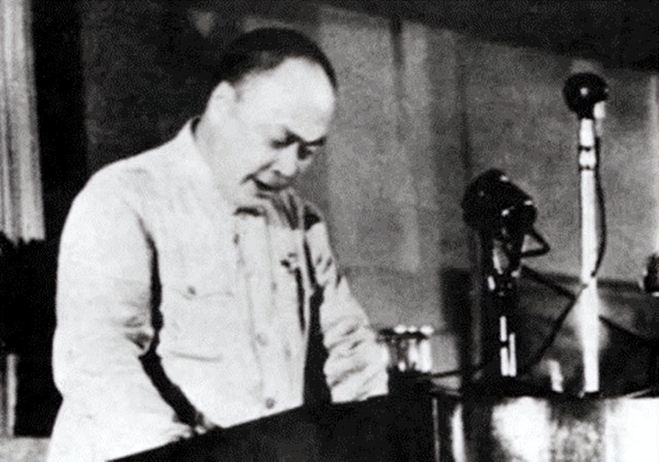 72年陈毅病重回光返照,女儿含泪将耳朵凑近,听见说了八个字