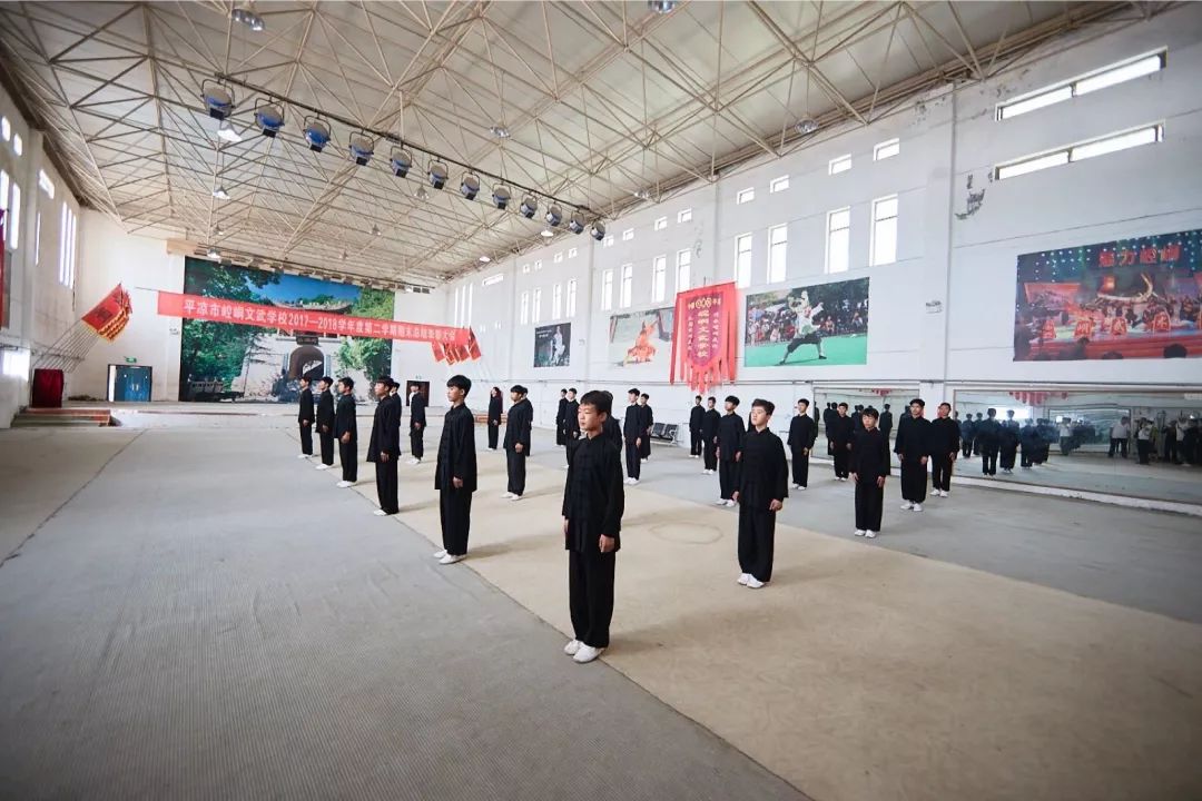 吃到嗓子眼的牛肉面,吃到嗓子眼的榴莲自助