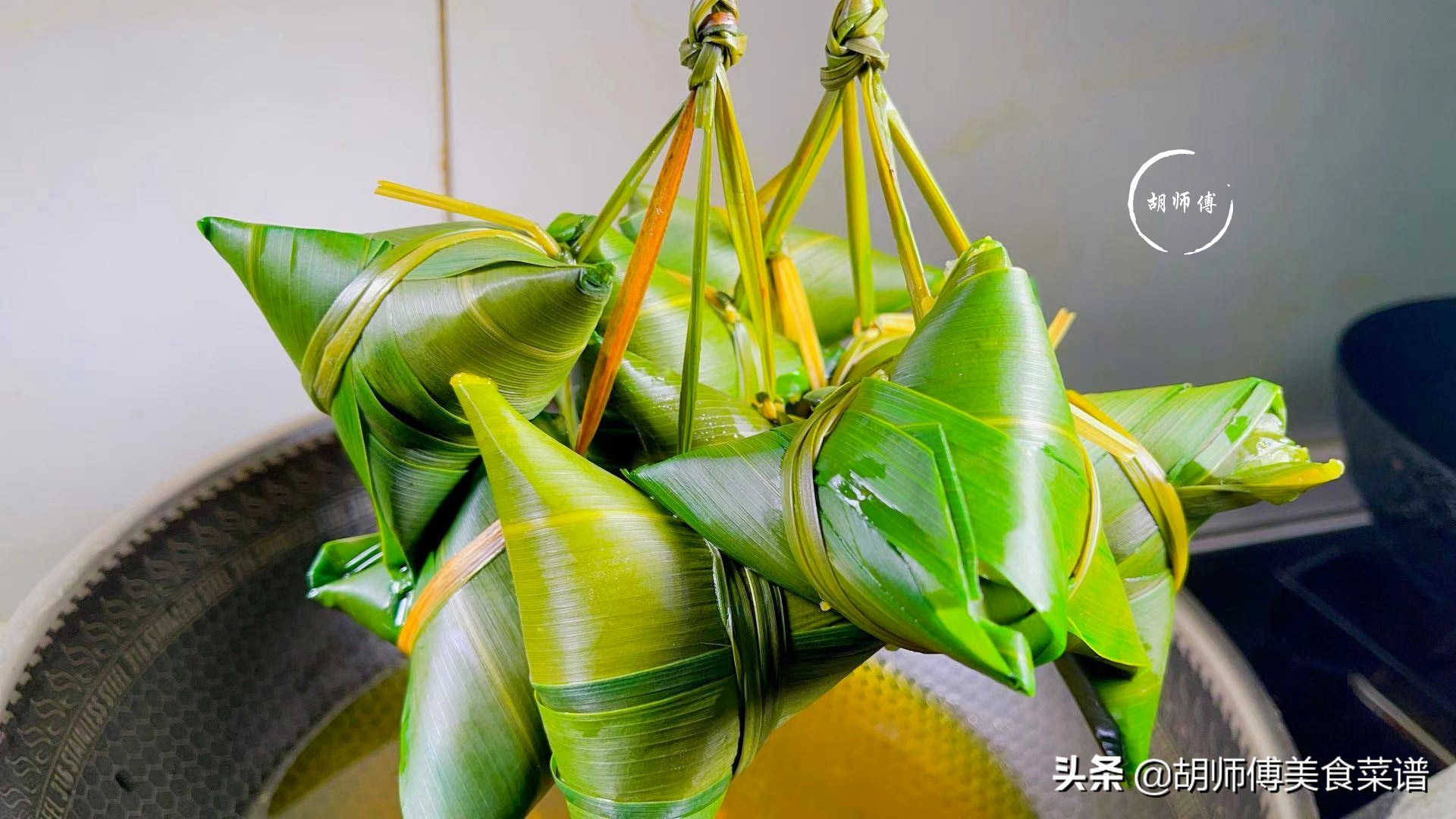 煮粽子时水没盖过粽子会熟吗,煮粽子要用凉水