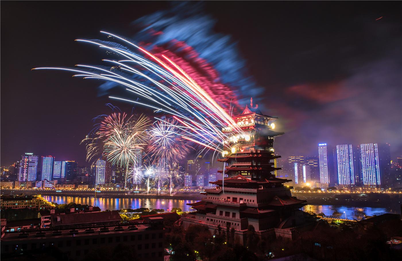 缁甸槼涓轰粈涔堥偅涔堝闄㈠＋,鍩虹鏁欒偛鎷斿皷鍒涙柊浜烘墠