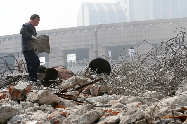 09年，我在深圳回收废品，以270万买了一栋厂房，如今价值3000万