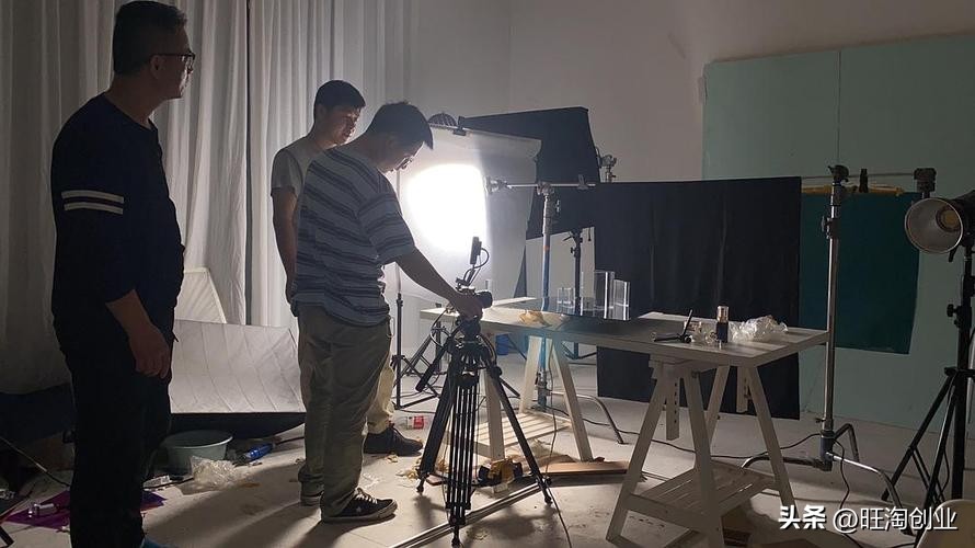 女性创业适合开什么店赚钱,女性创业开什么店比较好投资