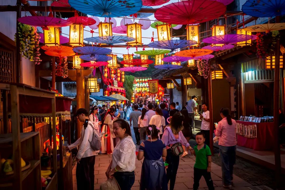 “老鼠爱大米”本周六空降象山影视城大宋奇妙夜