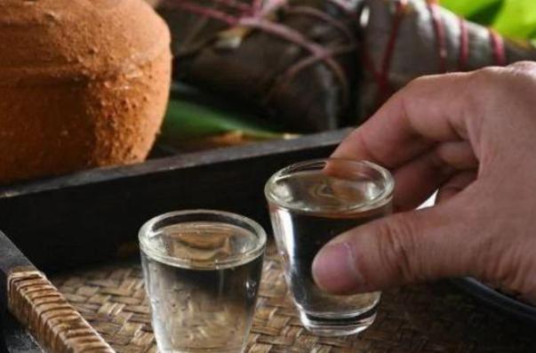 老酒友常喝的五款口粮酒,五种最好喝的光瓶纯粮酒