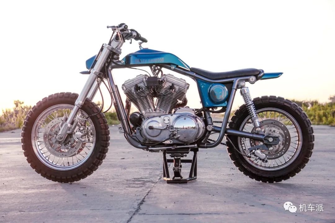 定制|来自望加锡的小怪兽哈雷XL1200Tracker欣赏