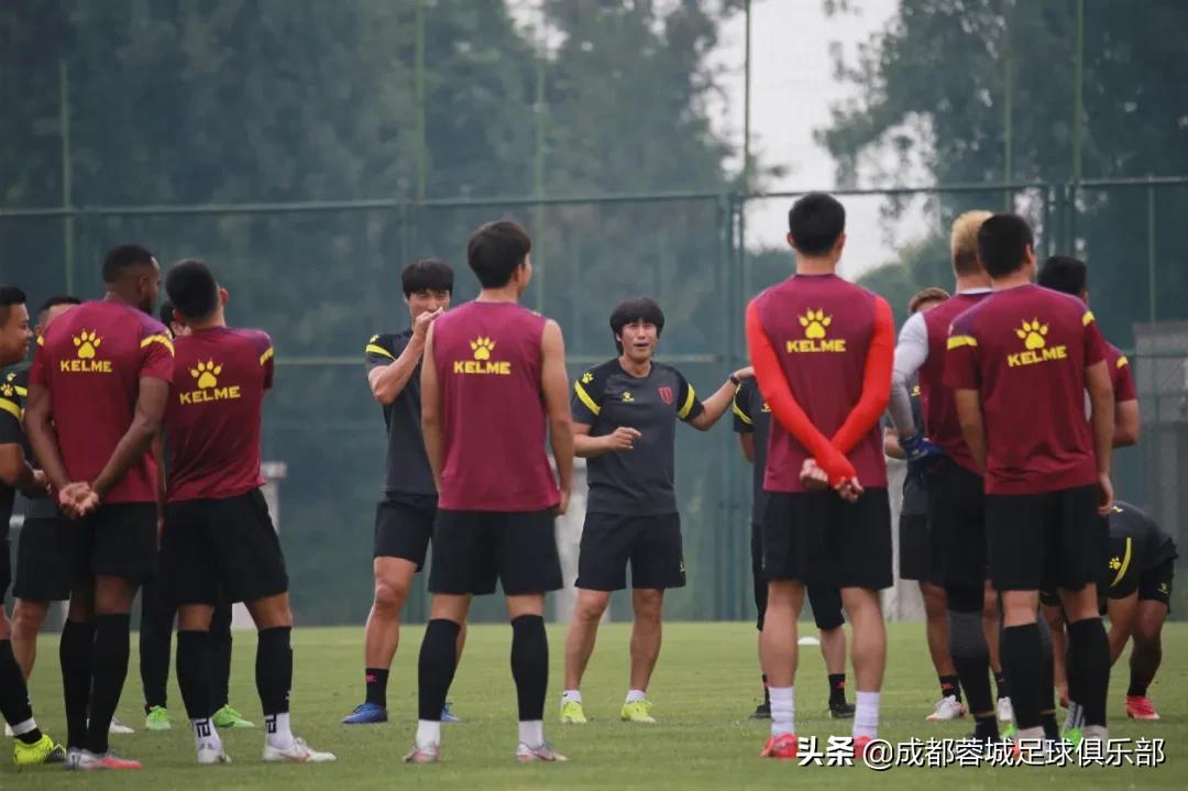 中超成都蓉城凯旋,中超升班马成都蓉城凯旋