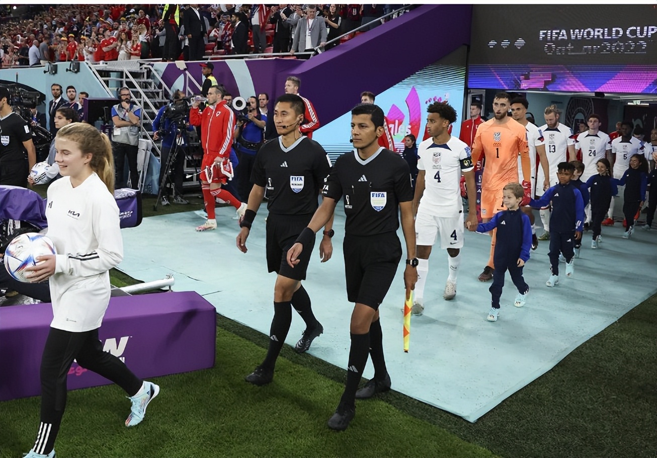 国足蛀虫李铁:罪行不止敛财上亿,戴罪立功曝光足坛背后*b大**oss