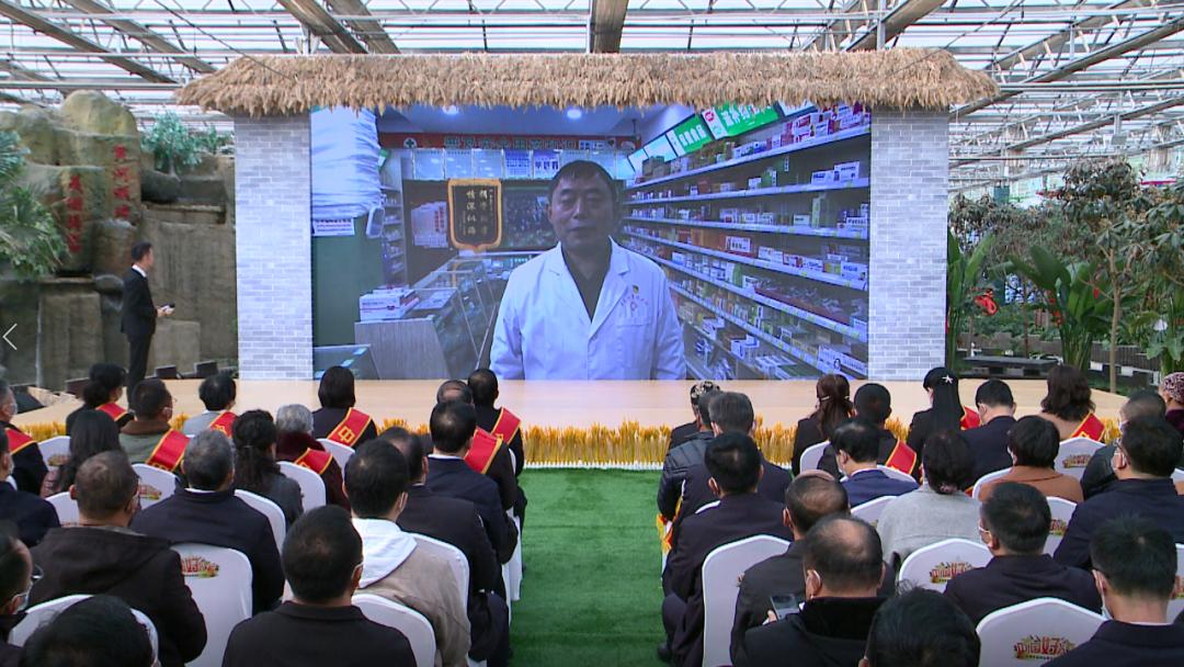 退伍军人扶危救困,退伍老兵为民服务