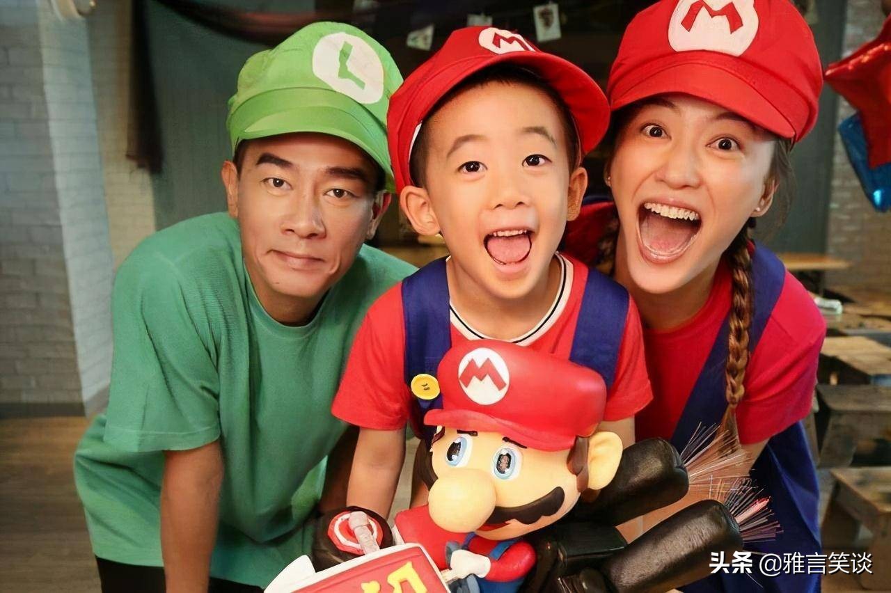 老牌港星逃离香港，就算住在二线城市也比香港强