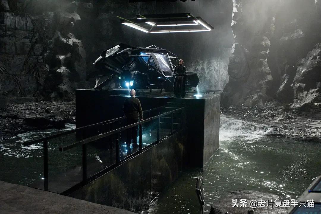 钢铁侠和蝙蝠侠后期谁更强,钢铁侠为什么注定打不过蝙蝠侠