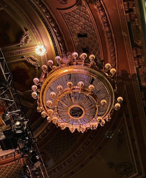 伦敦人适应了新的君主之后，歌剧院背后的赞助机制，是否发生变化