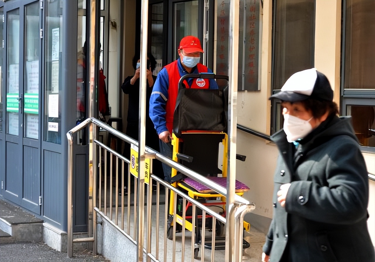 世界那么大让我去走走,世界那么大也该让父母去看看