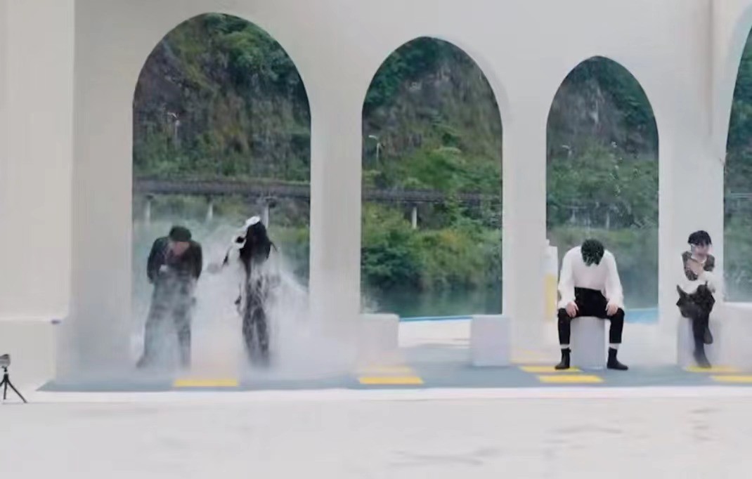 跑男生态篇这期撕名牌环节,跑男综艺游戏片段