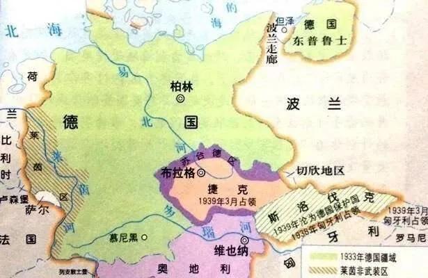1936年希特勒的豪赌,3万人震慑190个师,48小时后说:还有1个旅