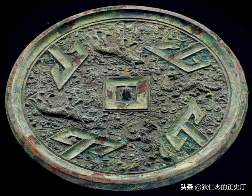 战国铜镜以什么纹最多最有特色,战国铜镜纹样设计