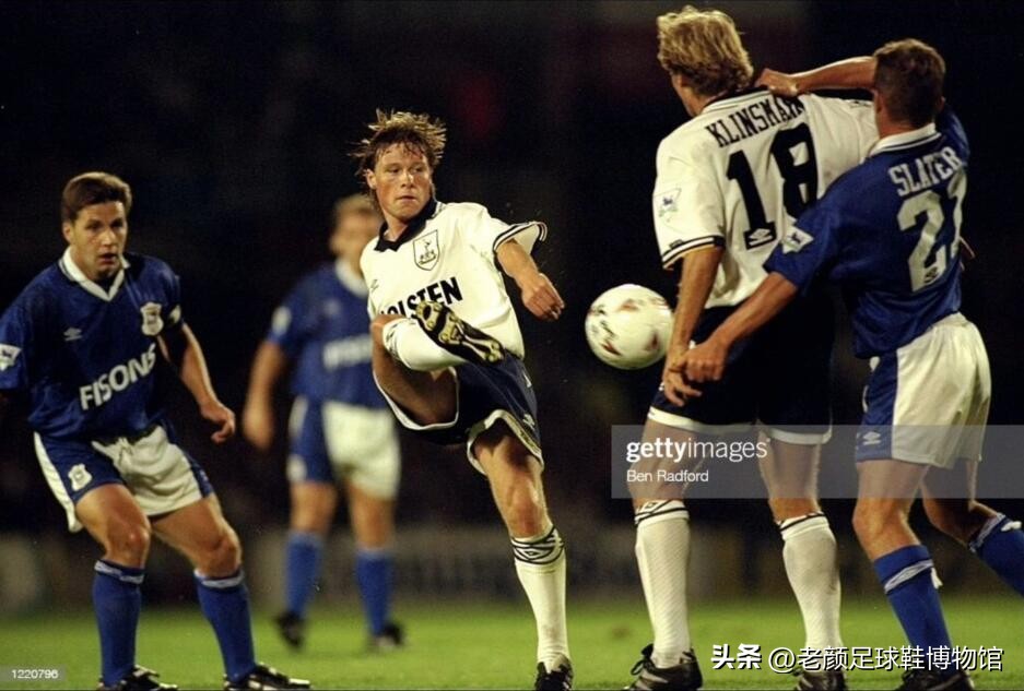 英国足坛四位顶级球星代言的超冷门球鞋，国内球迷可能从来没见过