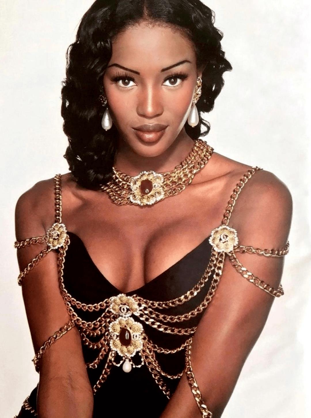 英国黑珍珠超模,英国国宝超模