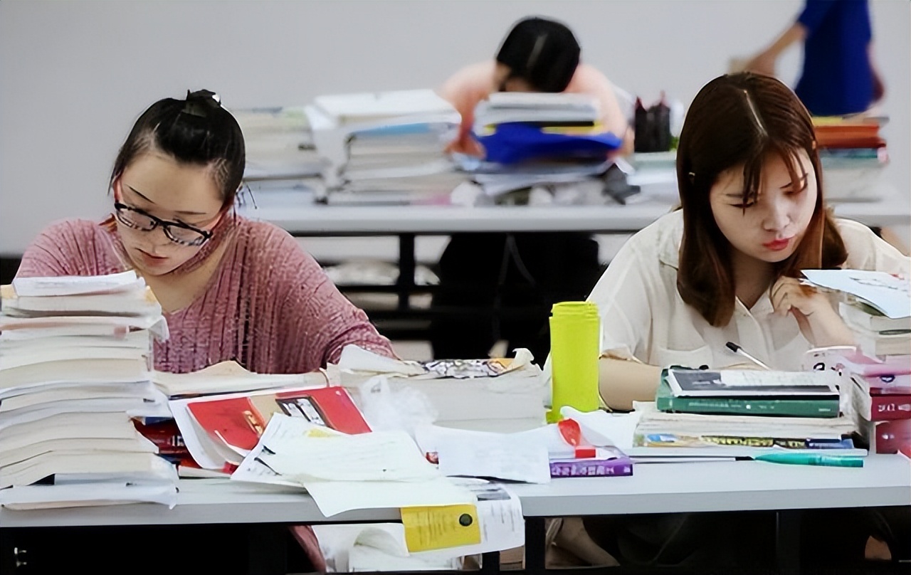 究竟应不应辞职考研？一位女大学生的经历，触动无数考研族的内心